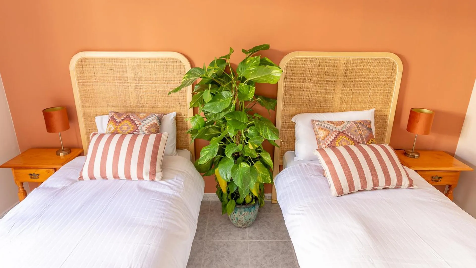 Las Flores Apartments Nerja